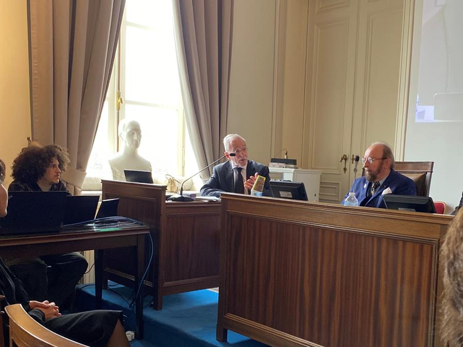 Enseignement de la médecine : l’IA en embuscade